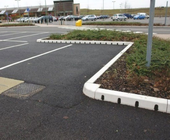 路缘石排水沟应用实例